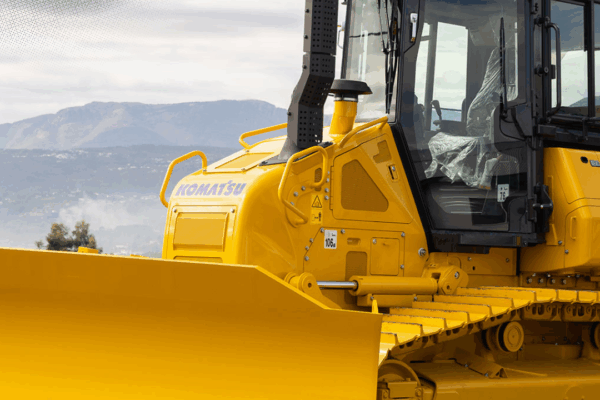 Vila Real reforça meios de combate a incêndios com aquisição de máquina de rastos