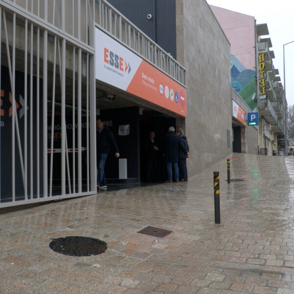 Repórter Vila TV | Novo parque de estacionamento de Vila Real já está em funcionamento.